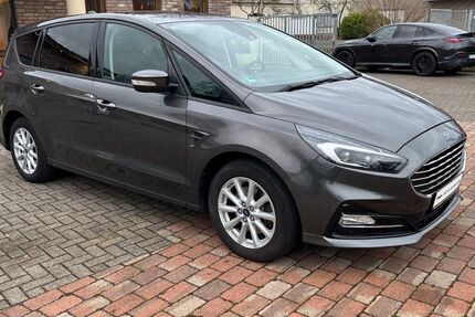 Ford S-Max 124.800 km 17.950 &euro; Versmold 33775