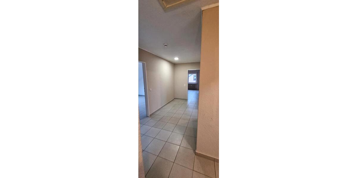 Dachgeschoßwohnung Georgsmarienhütte - 4 Zimmer, 90 m&sup2;, 900&euro; | Angebot:26492039