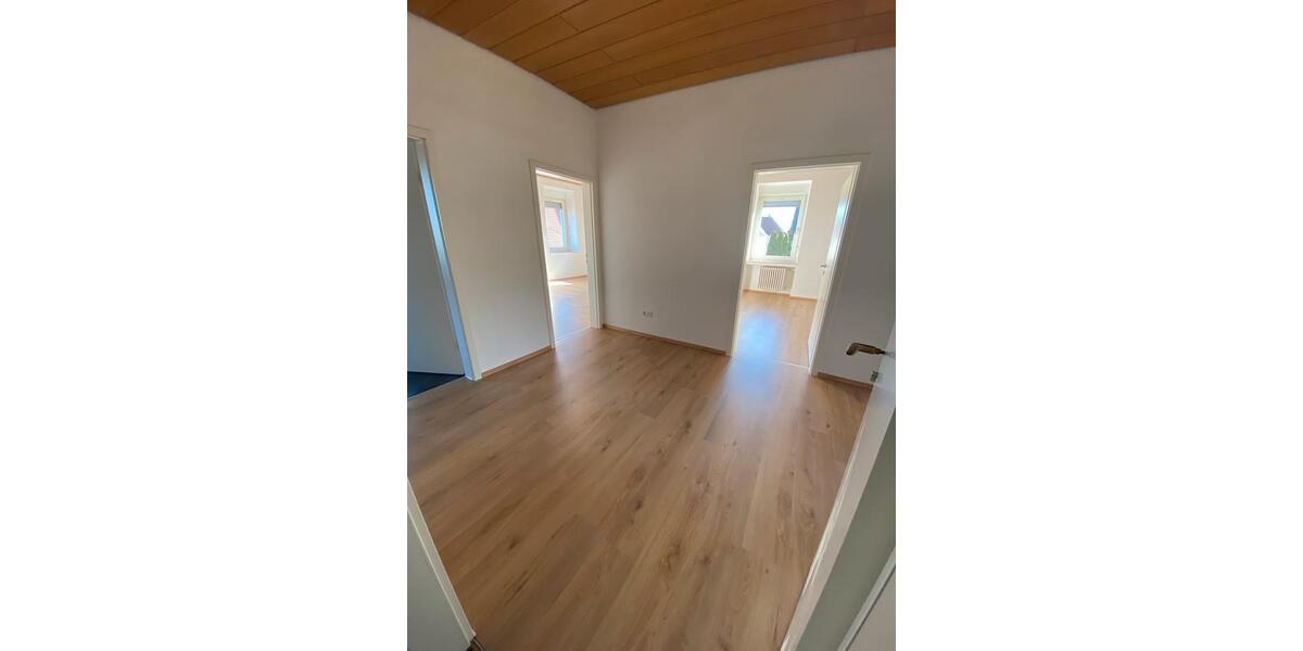 Etagenwohnung Versmold - 3 Zimmer, 84 m&sup2;, 880&euro; | Angebot:25317746