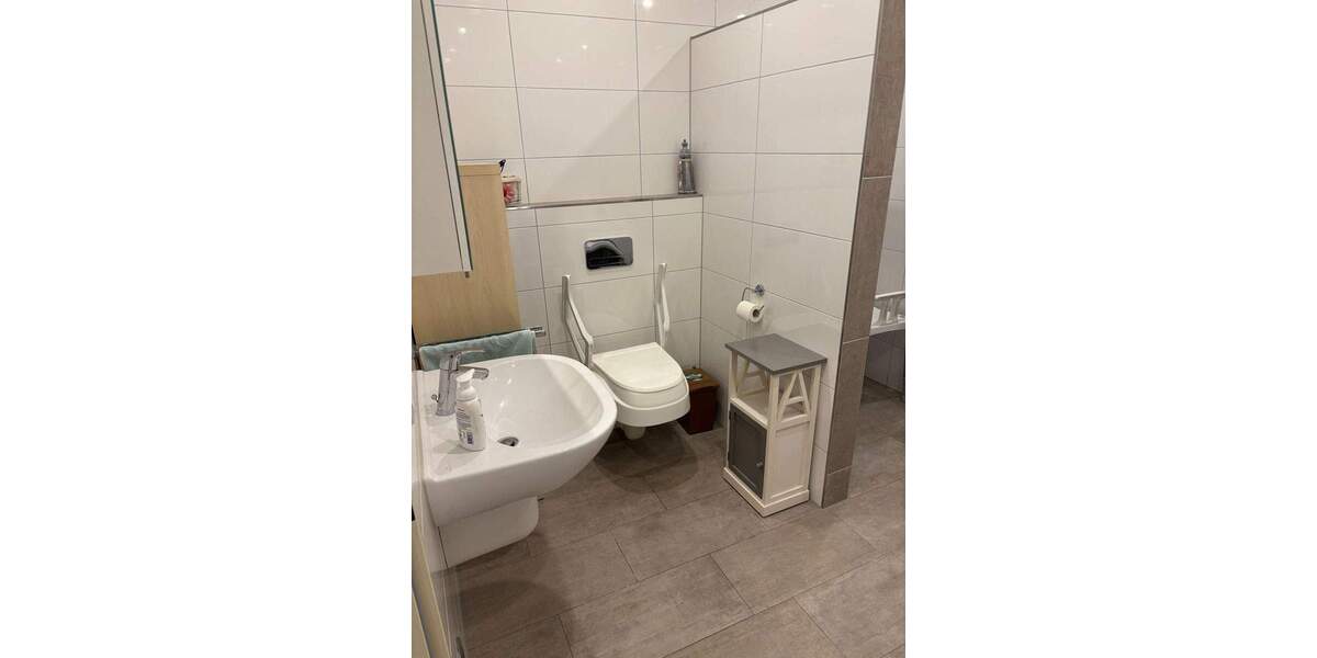 Renovierte zwei Zimmer Wohnung mit Carport 2 zimmer