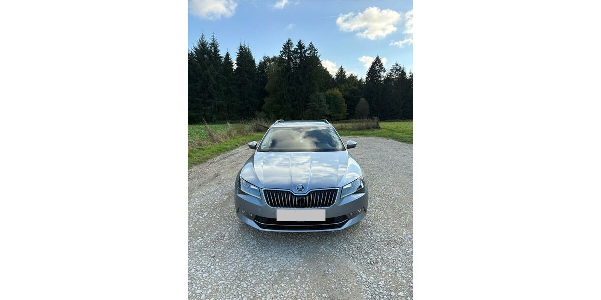 Skoda Superb 215.000 km 11.100 &euro; Hilter 49176