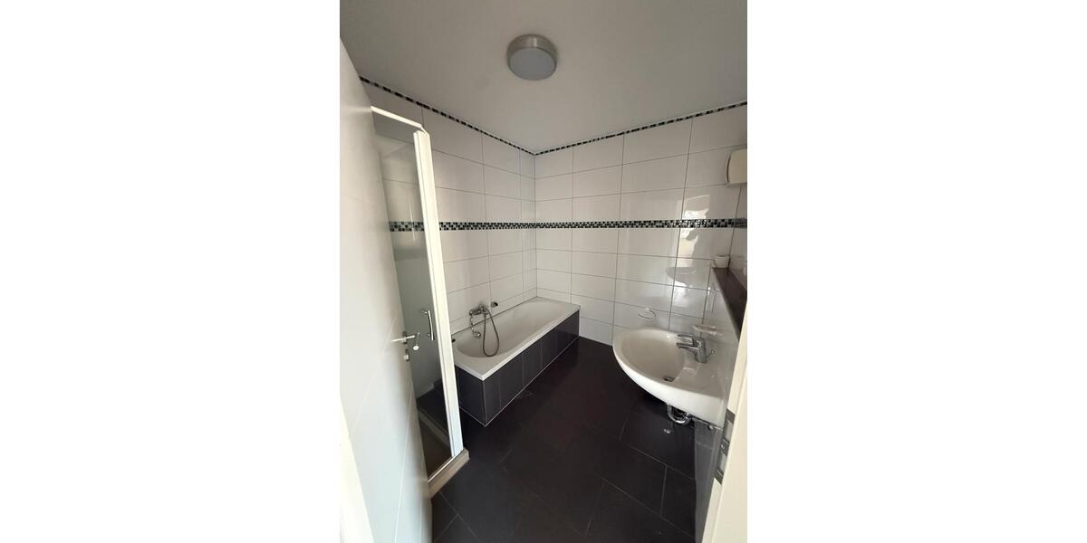 Erdgeschoßwohnung Melle - 4 Zimmer, 95 m&sup2;, 930&euro; | Angebot:25566129