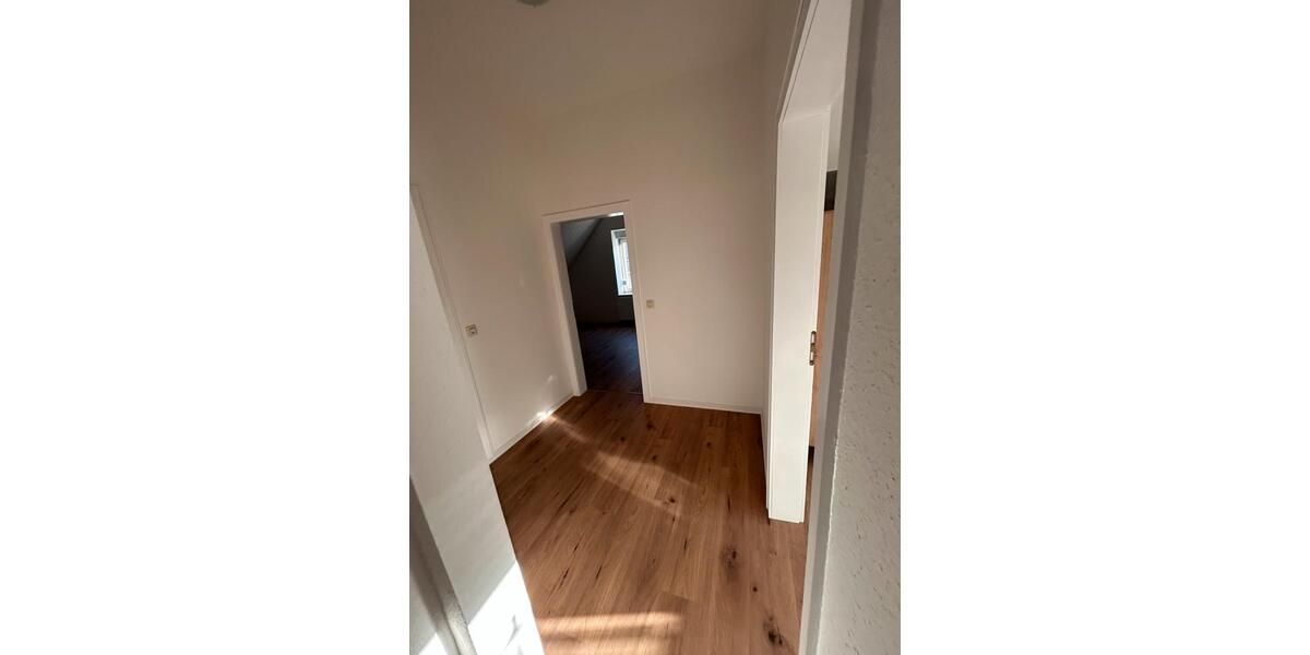 Dachgeschoßwohnung Georgsmarienhütte - 3.5 Zimmer, 85 m&sup2;, 650&euro; | Angebot:26357302