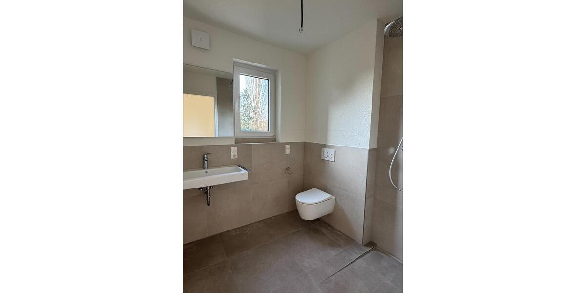 Etagenwohnung Osnabrück Eversburg - 4 Zimmer, 121 m&sup2;, 1.930&euro; | Angebot:25348886