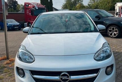 Opel Adam 86.000 km 9.900 &euro; Versmold 33775