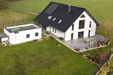 Haus Melle Drantum - 7 Zimmer, 302 m&sup2;, 998.000&euro; | Angebot:26686567