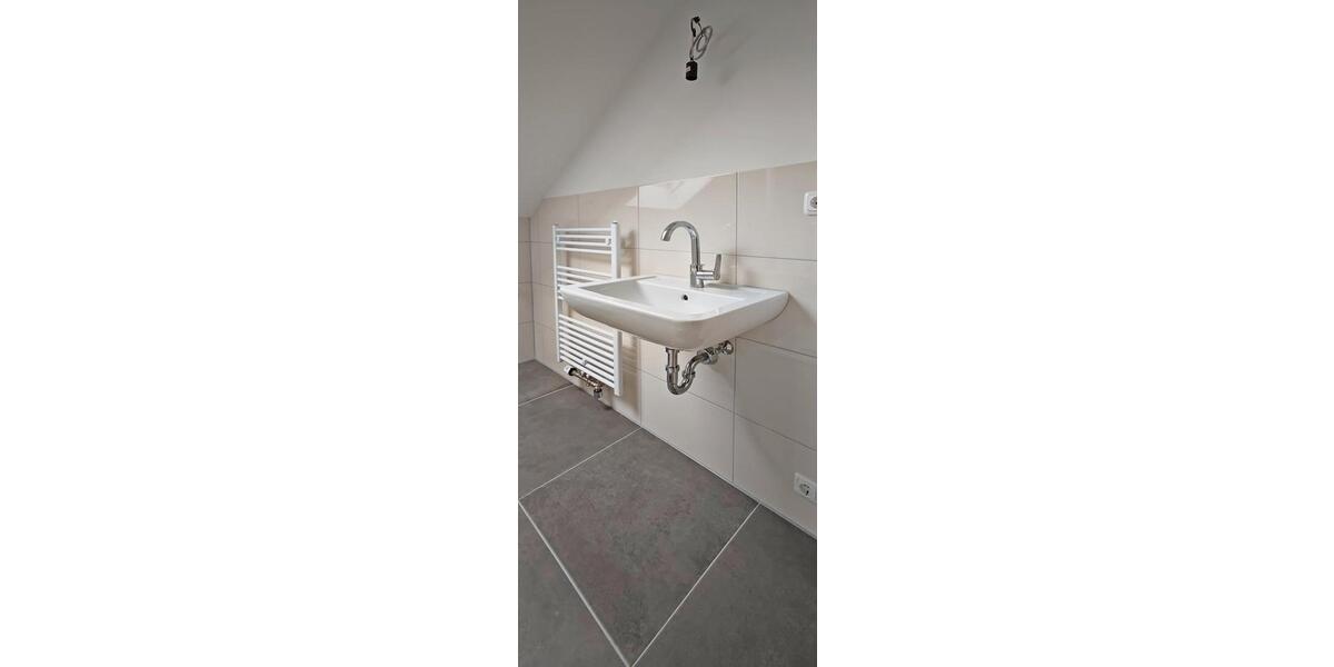 Dachgeschoßwohnung Westerkappeln - 3 Zimmer, 65 m&sup2;, 650&euro; | Angebot:26374800
