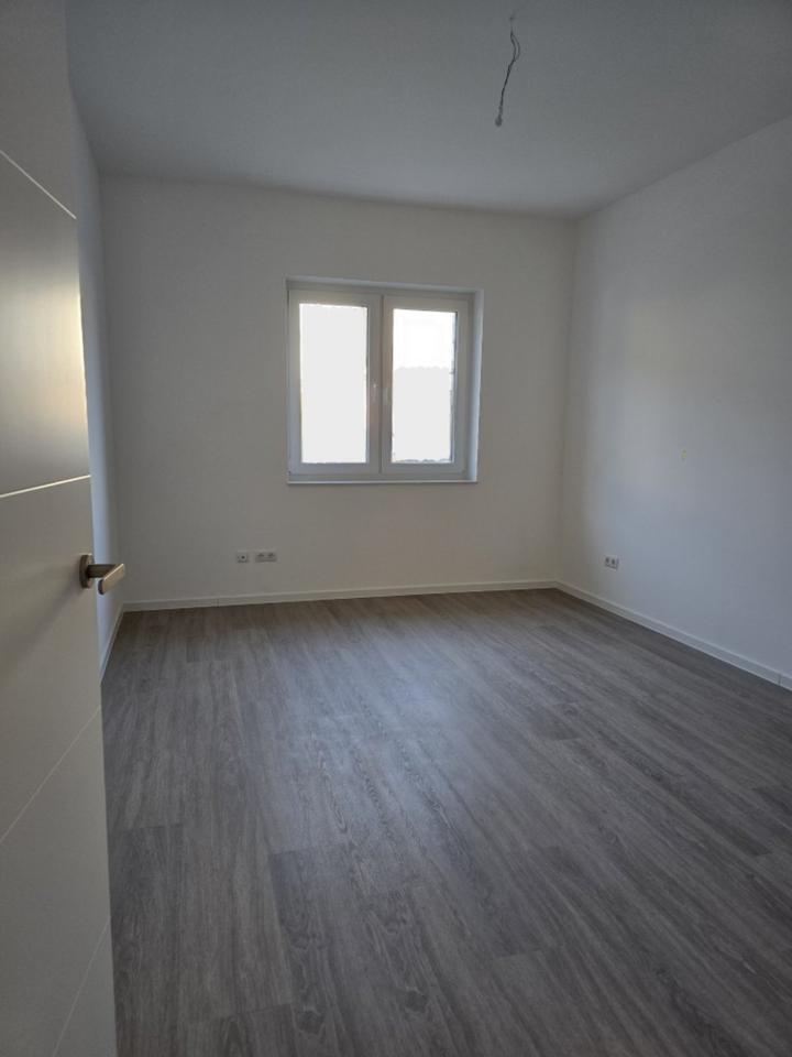 Moderne, großzügige Neubau-Doppelhaushälfte in Ostercappeln