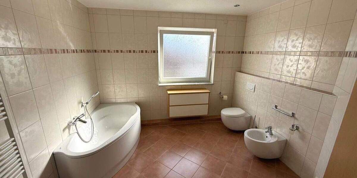 Lage, Lage, Lage! Geräumige Doppelhaushälfte in ruhiger Lage von Dissen zu verkaufen 5 zimmer