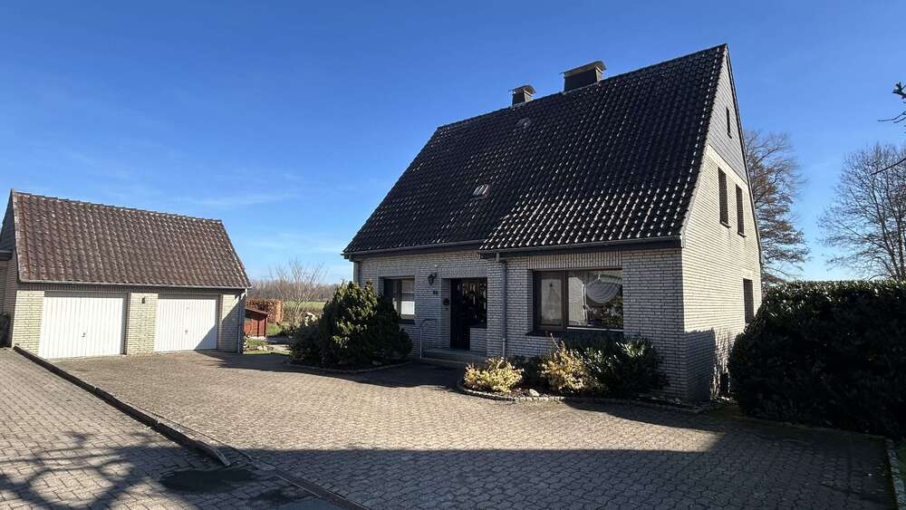 Einfamilienhaus Melle - 7 Zimmer, 133 m&sup2;, 255.000&euro; | Angebot:26398489