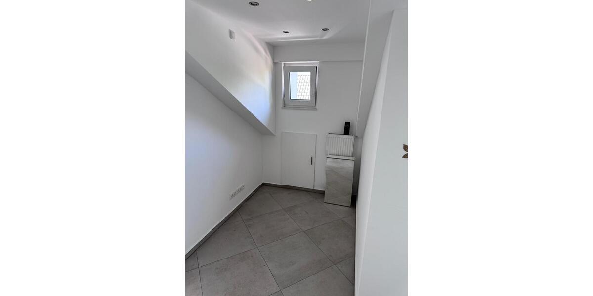 Dachgeschoßwohnung Lotte - 4 Zimmer, 69 m&sup2;, 740&euro; | Angebot:26440871