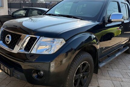 Nissan Navara 199.733 km 12.999 &euro; Versmold 33775