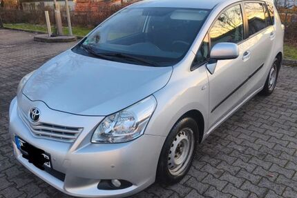 Toyota Verso 153.500 km 7.300 &euro; Lienen 49536