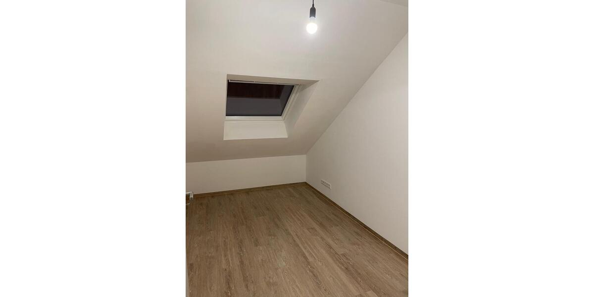 Dachgeschoßwohnung Bad Iburg - 3 Zimmer, 80 m&sup2;, 800&euro; | Angebot:24869860