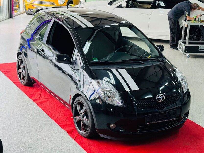 Yaris