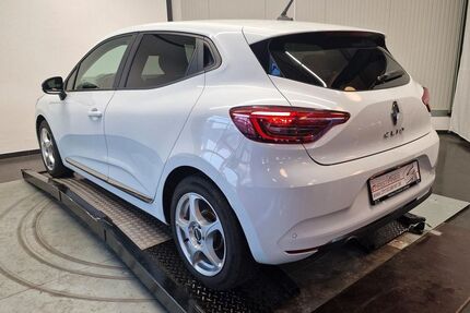 Renault Clio 86.040 km 11.490 &euro; Ladbergen 49549