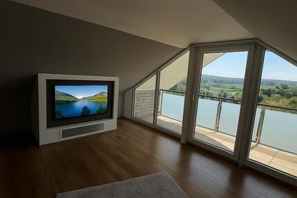 Schöne hochwertige Wohnung mit Einbauküche und Südbalkon zimmer