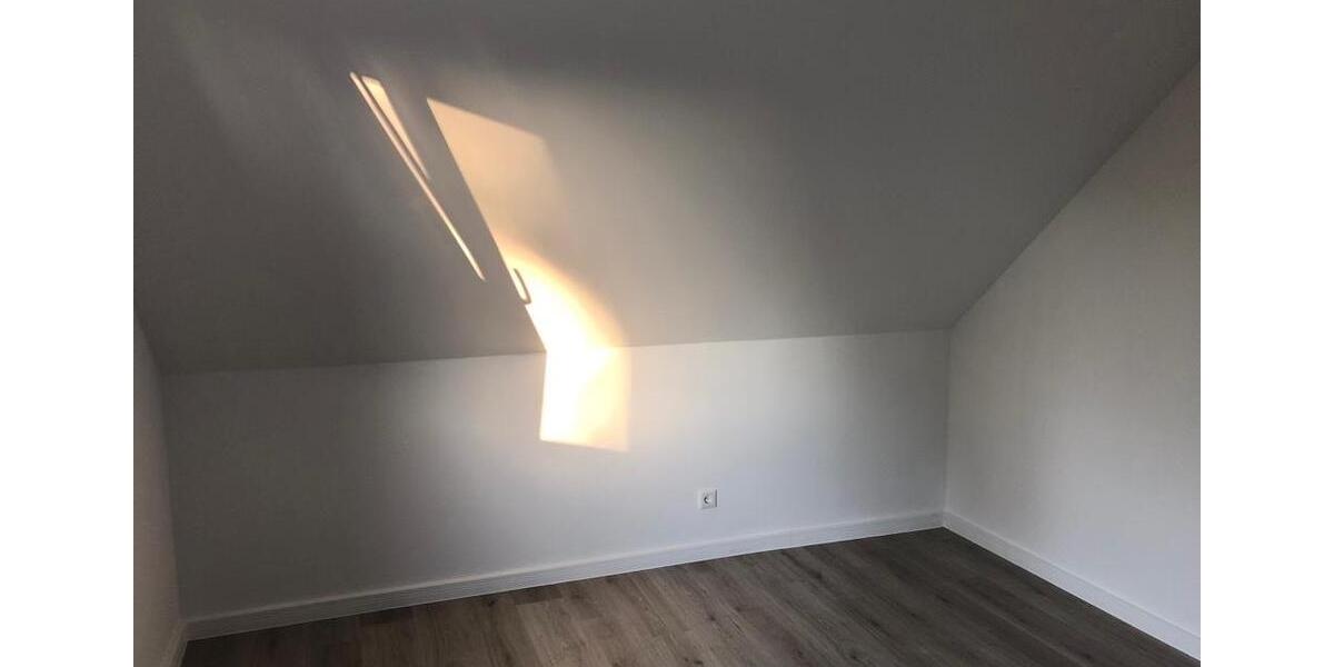 Etagenwohnung Osnabrück Gretesch - 5 Zimmer, 110 m&sup2;, 980&euro; | Angebot:26619835