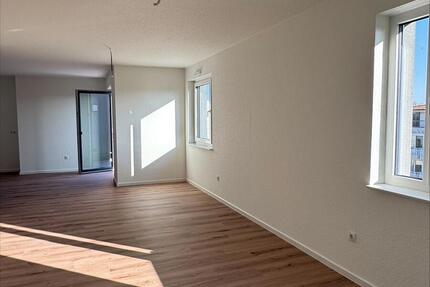 Wohnung Osnabrück Eversburg - 4 Zimmer, 121 m&sup2;, 1.930&euro; | Angebot:25348886