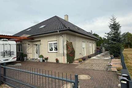 Haus Bohmte - 7 Zimmer, 225 m&sup2;, 450.000&euro; | Angebot:25824031