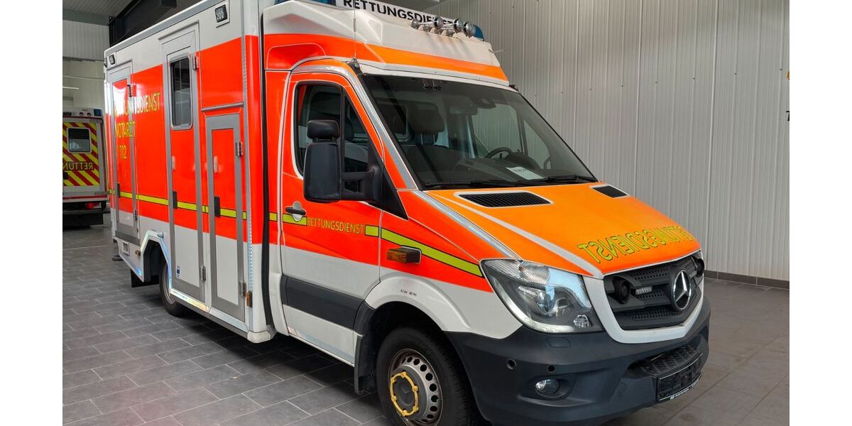 Mercedes-Benz Sprinter 247.600 km 19.500 &euro; Mettingen 49497