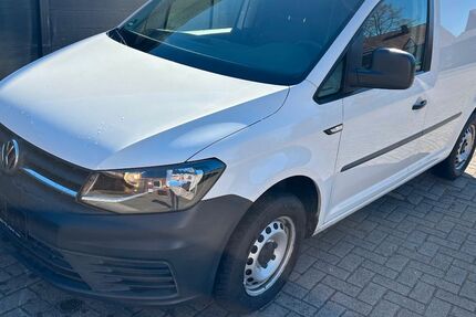 VW Caddy 166.000 km 8.900 &euro; Voltlage 49599