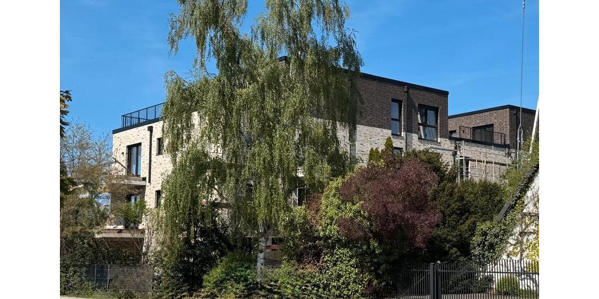 Dachgeschoßwohnung Osnabrück Hellern - 2 Zimmer, 110 m&sup2;, 1.750&euro; | Angebot:26322878