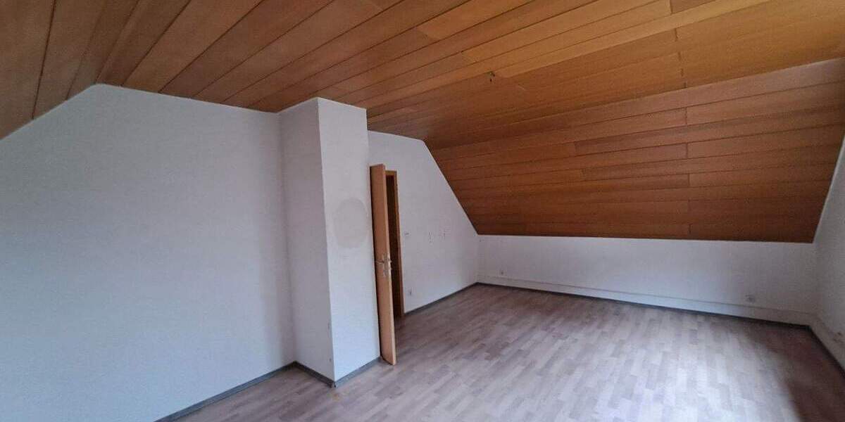 Mehrfamilienhaus, Wohnhaus Rödinghausen Bruchmühlen - 7 Zimmer, 180 m&sup2;, 299.000&euro; | Angebot:24566084