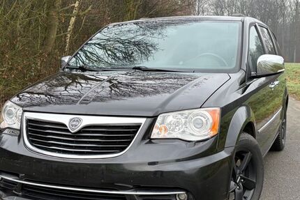 Lancia Voyager 203.384 km 11.490 &euro; Lotte 49504