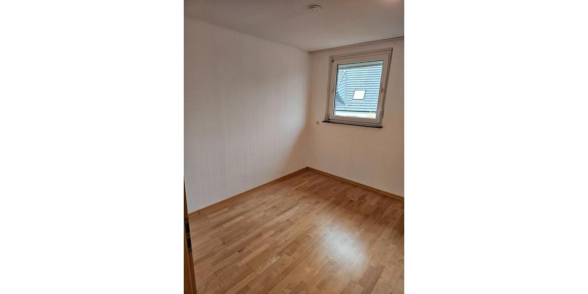 Dachgeschoßwohnung Georgsmarienhütte - 4 Zimmer, 108 m&sup2;, 1.075&euro; | Angebot:26648707