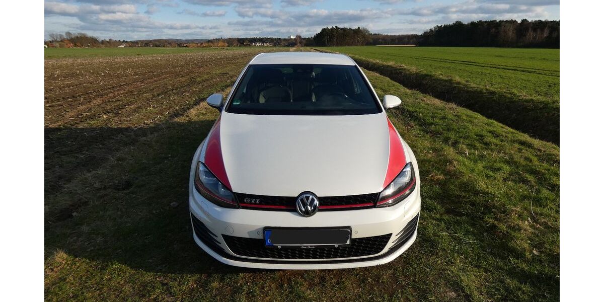 VW Golf 68.000 km 18.000 &euro; Bramsche 49565