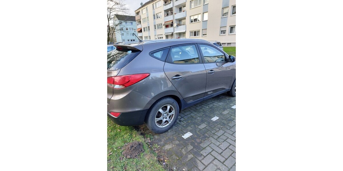 Hyundai IX35 144.000 km 7.500 &euro; Belm 49191