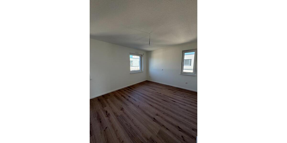 Etagenwohnung Osnabrück Eversburg - 4 Zimmer, 121 m&sup2;, 1.930&euro; | Angebot:25348886