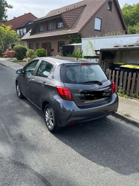 Yaris