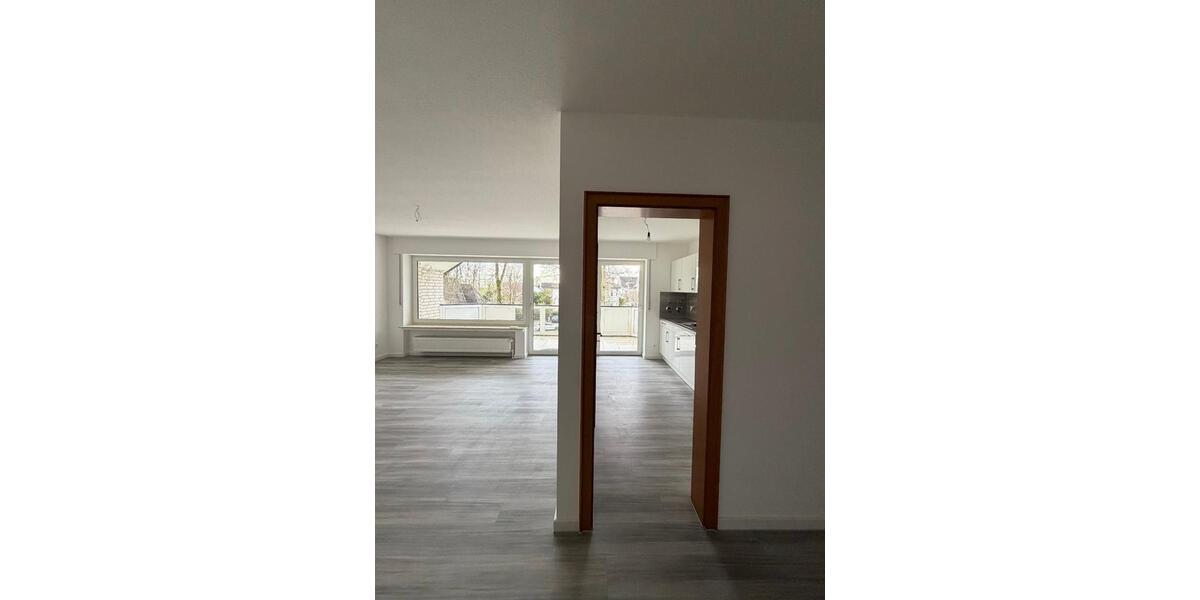 Dachgeschoßwohnung Bad Rothenfelde - 3 Zimmer, 97 m&sup2;, 980&euro; | Angebot:26624885
