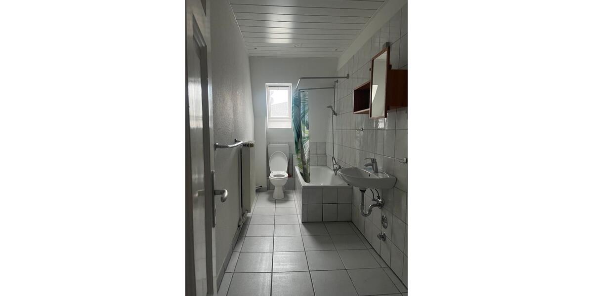 Dachgeschoßwohnung Osnabrück Wüste - 3.5 Zimmer, 100 m&sup2;, 900&euro; | Angebot:24848865