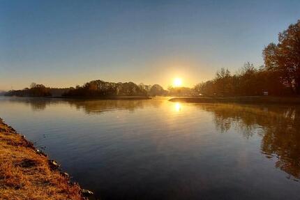 6 Zimmer OG Wohnung am Kanal mit Balkon und Garten zimmer