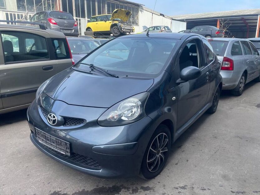 Aygo (X)