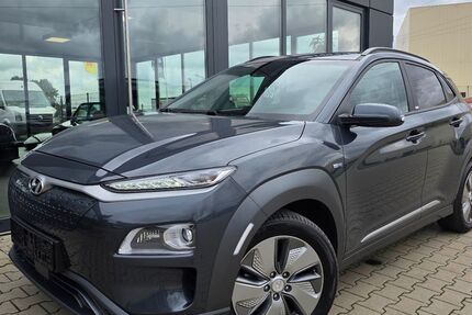 Hyundai KONA 43.987 km 20.499 € Damme 49401