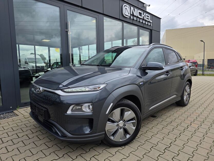 Hyundai KONA 43.987 km 20.499 € Damme 49401