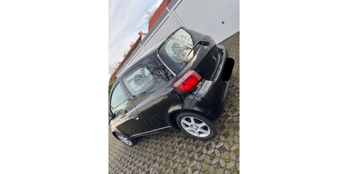Toyota Yaris 175.000 km 1.450 &euro; Osnabrück 49088