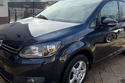 VW Touran 153.411 km 11.799 &euro; Versmold 33775