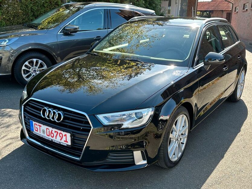 Audi A3 132.000 km 13.780 € Versmold 33775
