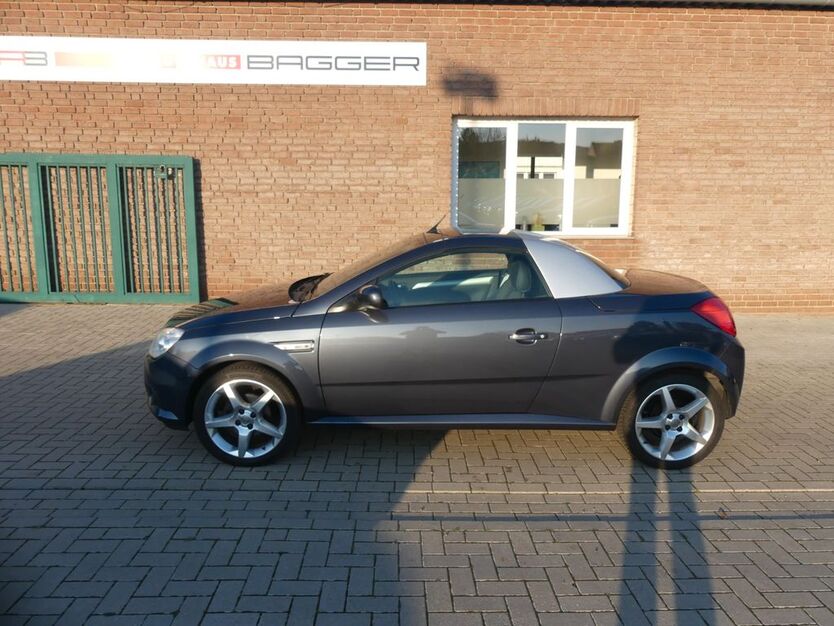 Opel Tigra 194.700 km 4.490 € Osnabrück 49084