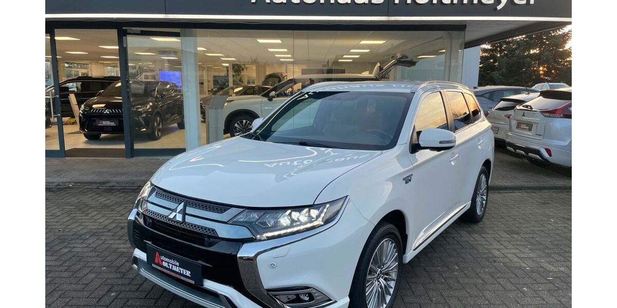 Mitsubishi Plug-in Hybrid Outlander 81.150 km 22.450 &euro; Melle 49324