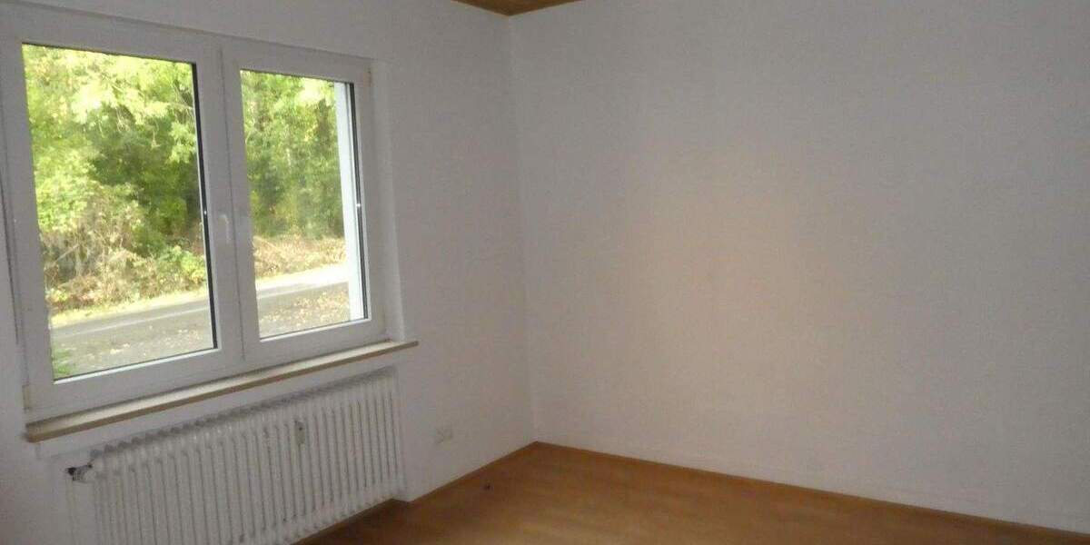 Mehrfamilienhaus, Wohnhaus Rödinghausen Bruchmühlen - 7 Zimmer, 180 m&sup2;, 299.000&euro; | Angebot:24566084