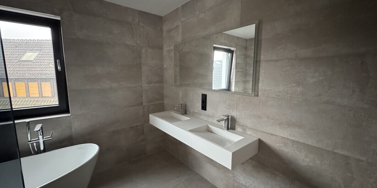 Exklusives Penthouse-Erstbezug in der Kurstadt am Teutoburger Wald – Luxuriös & mit XXL-Balkon 3.5 zimmer