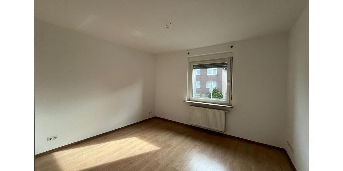 Erdgeschoßwohnung Osnabrück Gretesch - 3 Zimmer, 77 m&sup2;, 975&euro; | Angebot:26151107