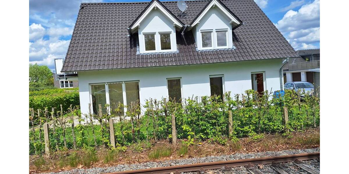 Mehrfamilienhaus, Wohnhaus Westerkappeln - 7 Zimmer, 410.000&euro; | Angebot:25687936