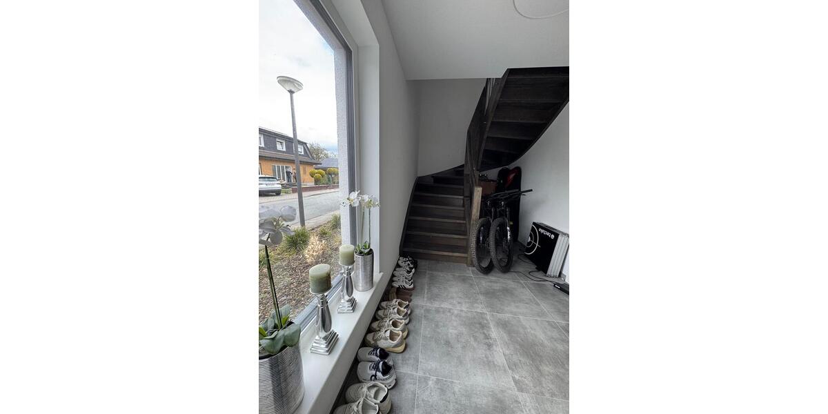 Dachgeschoßwohnung Osnabrück Gretesch - 2.5 Zimmer, 92 m&sup2;, 1.240&euro; | Angebot:26232251